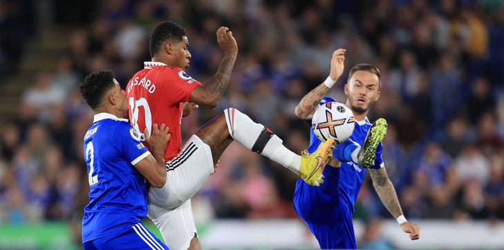 Man Utd (áo đỏ) được đánh giá cao hơn khi tiếp Leicester - Ảnh: Getty Images