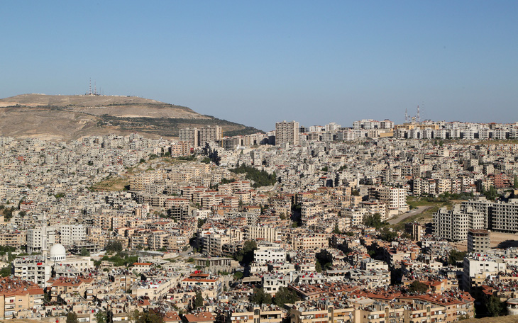 Israel không kích khu đông dân ở thủ đô Syria