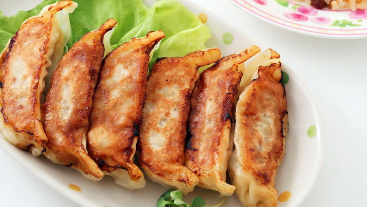 Bánh mì Việt đứng thứ 6 top 50 món ăn đường phố ngon nhất thế giới - Ảnh 2.