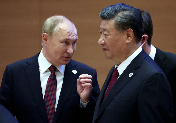 Vì sao Mỹ lo Trung Quốc chuyển vũ khí cho Nga? - Ảnh 1.