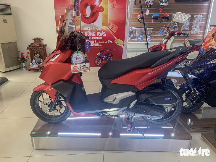 Honda Vario chính hãng loạn giá, đại lý tư nhân giảm giá đẩy hàng tồn - Ảnh 2.