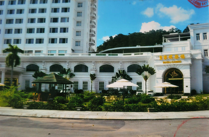 Quảng Ninh: Triệt phá đường dây thuê mặt bằng khách sạn Hoàng Gia tổ chức đánh bạc - Ảnh 2.