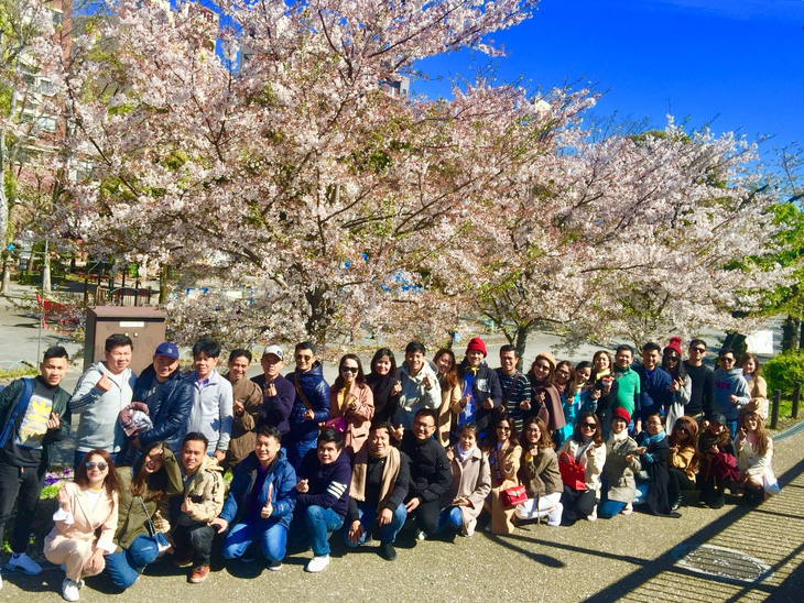 Lãnh đạo và nhân viên Kim Oanh Group trong chuyến du lịch Nhật Bản năm 2019