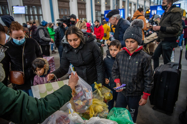 Người tị nạn Ukraine được giúp đỡ ở Hungary. Ảnh: Hungary Today