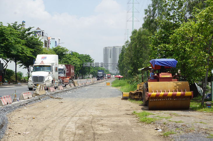 Đề nghị thanh tra toàn diện dự án mở rộng đường Đồng Văn Cống - Ảnh 1.