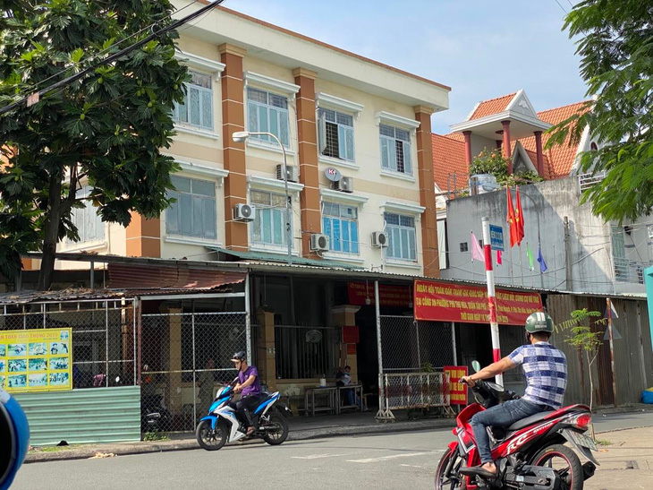 Trụ sở công an phường Phú Thọ Hòa - nơi xảy ra hành vi vi phạm pháp luật - Ảnh: QUANG ĐỊNH