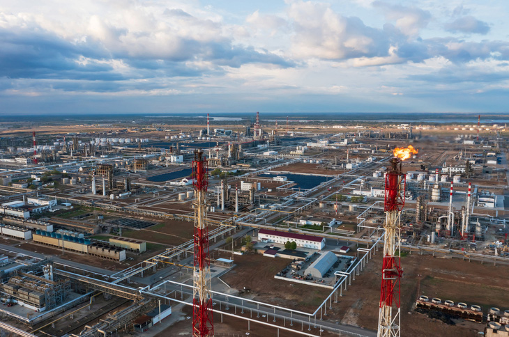 Giá trần dầu gây thiệt hại khoảng 8 tỉ USD cho Nga - Ảnh 1.