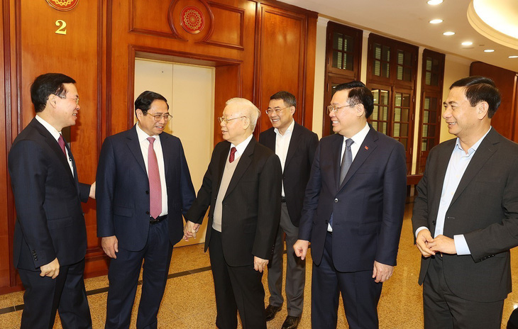 Bộ Chính trị, Ban Bí thư gặp mặt các nguyên lãnh đạo cấp cao của Đảng, Nhà nước - Ảnh 5.