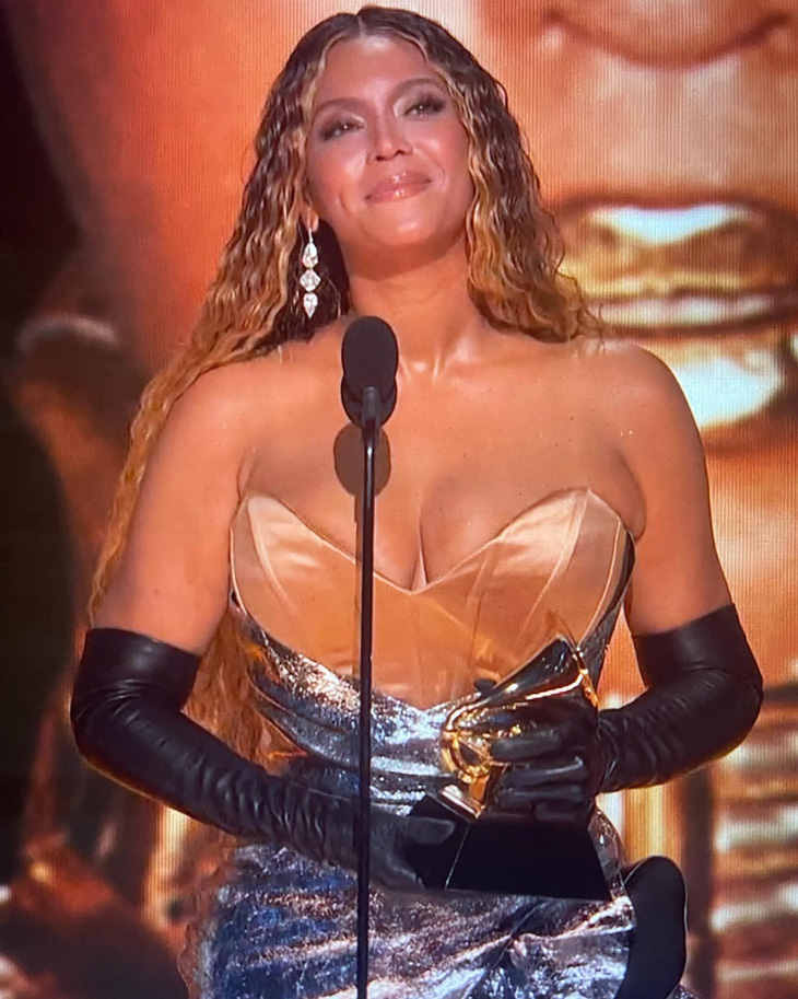 Beyoncé phá kỷ lục nhận được nhiều giải Grammy nhất mọi thời đại - Ảnh 1.