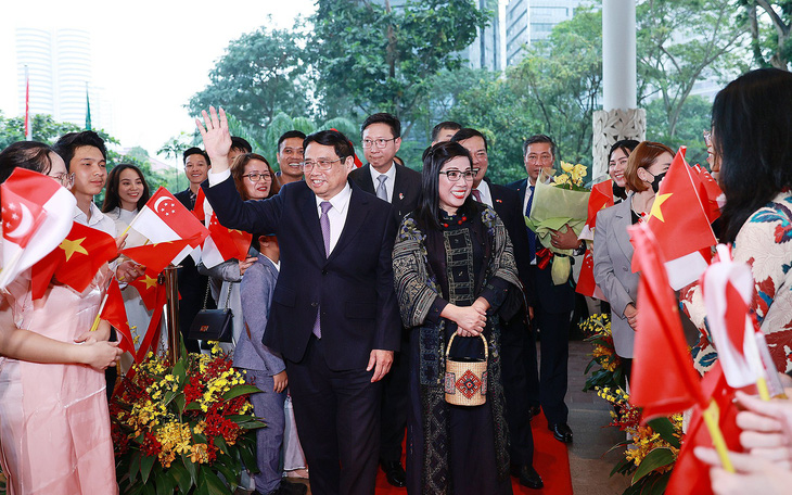 Thủ tướng Phạm Minh Chính bắt đầu thăm chính thức Singapore