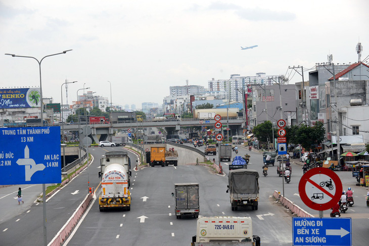 Nghiên cứu phương án đầu tư hoàn chỉnh cao tốc TP.HCM - Mộc Bài - Ảnh 1.