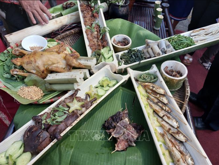 Lên Kon Tum nếm 150 món ăn truyền thống - Ảnh 1.