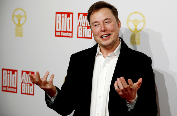 Elon Musk giành lại vị trí người giàu nhất thế giới - Ảnh 1.