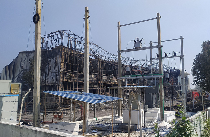 Nhà cung cấp Foxlink của Apple hư hại sau vụ hỏa hoạn tại cơ sở lắp ráp ở quận Tirupati - Ảnh: REUTERS