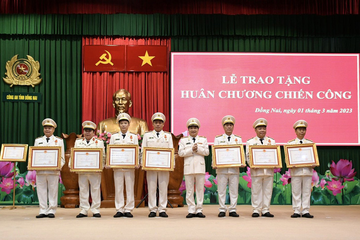 Khen thưởng Công an Đồng Nai triệt phá chuyên án 920G - Ảnh 2.
