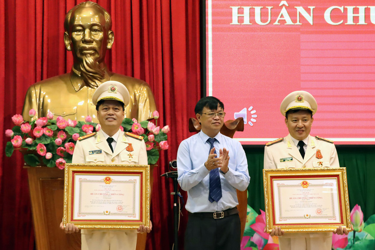Khen thưởng Công an Đồng Nai triệt phá chuyên án 920G - Ảnh 1.