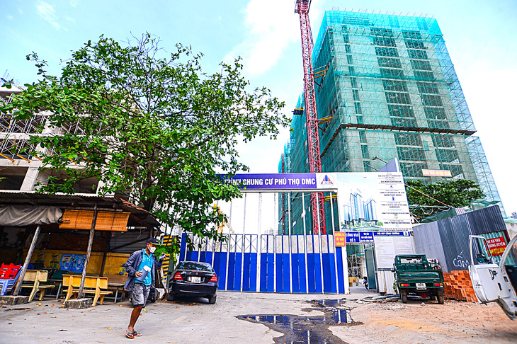 Dự án nhà ở xã hội Lý Thường Kiệt (Phú Thọ DMC) đang được xây dựng ở quận 10, TP.HCM - Ảnh: QUANG ĐỊNH