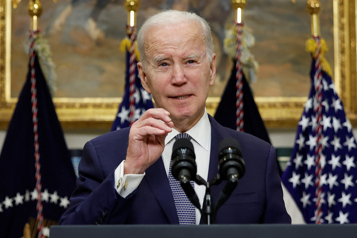 Ông Biden nói ngân hàng Mỹ an toàn nhưng cần củng cố quy định