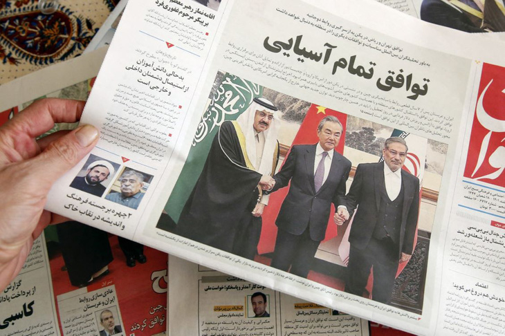 Báo Iran đưa tin thỏa thuận Iran - Saudi lên trang nhất ngày 11-3 - Ảnh: Icibeyrouth
