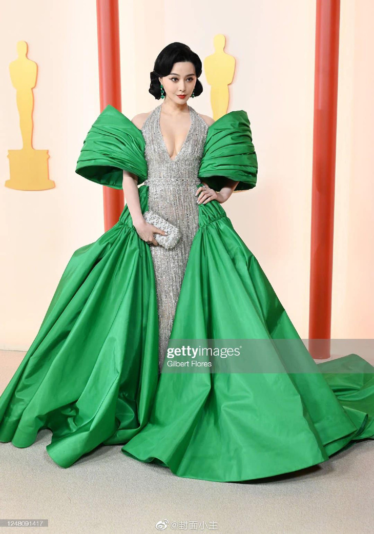 Phạm Băng Băng xuất hiện như nữ hoàng tại lễ trao giải Oscar - Ảnh 2.