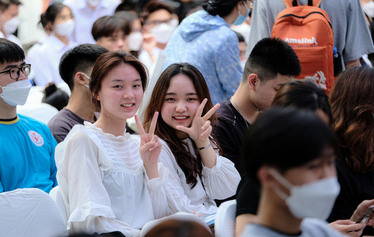 Học sinh Hà Nội hào hứng với Ngày hội tư vấn tuyển sinh - hướng nghiệp năm 2022 - Ảnh: NAM TRẦN