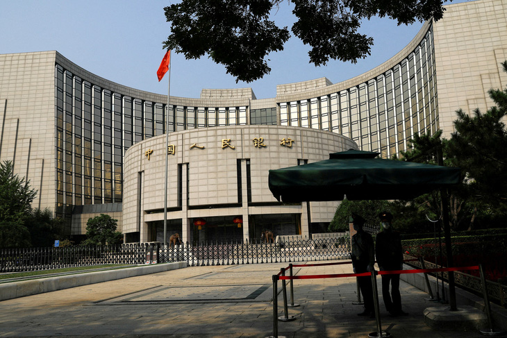 Trung Quốc giảm tỉ lệ dự trữ bắt buộc với ngân hàng - Ảnh 1.
