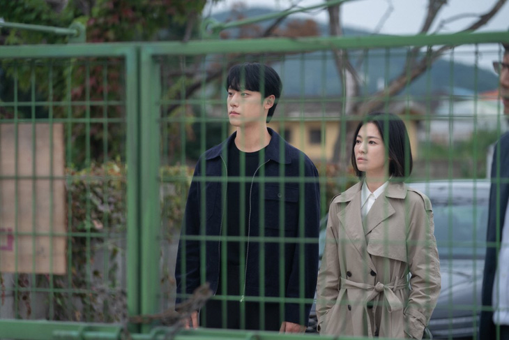 Quá u mê, fan ‘The Glory’ cộng sổ luôn chi phí báo thù giúp Song Hye Kyo - Ảnh 6.