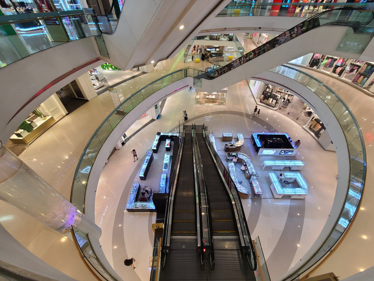 Khám phá Vạn Hạnh Mall xem có gì Review chi tiết A  Z