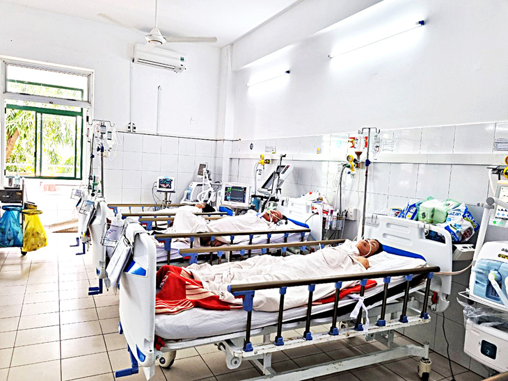 Bệnh viện Đà Nẵng gặp khó do thiếu thốn một số vật tư y tế nên vừa qua đã dừng mổ phiên để tập trung vật tư y tế cho các ca bệnh cấp cứu, bệnh nhân nguy kịch - Ảnh: TRƯỜNG TRUNG