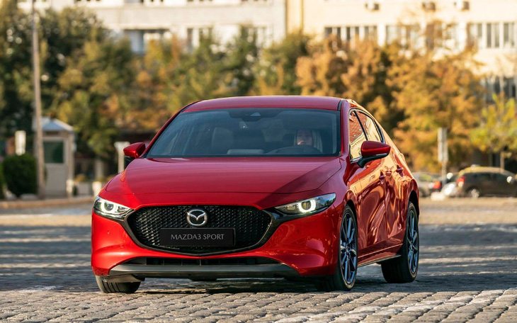 Mazda3 sắp ra mắt bản mới: Nội thất thay đổi, màn hình lớn hơn