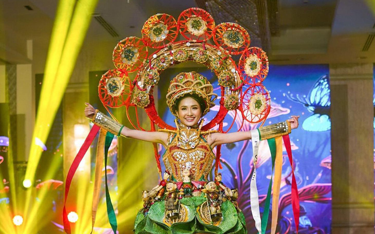 Nguyễn Thanh Hà vào top 10 Miss Eco International 2023