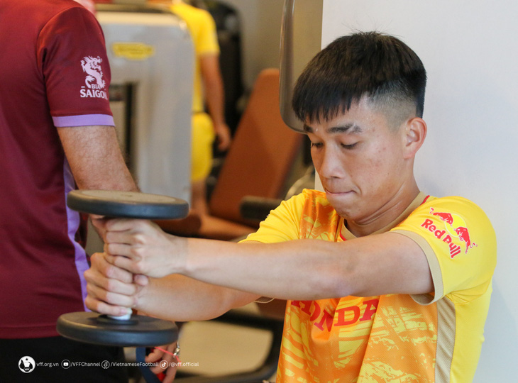 U23 Việt Nam tăng cường tập gym trước trận gặp U23 Iraq - Ảnh 5.