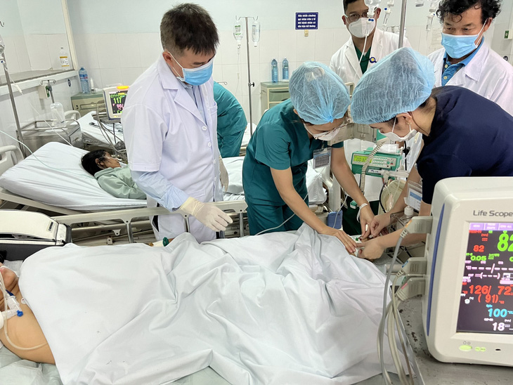 Sức khỏe của bệnh nhân ngộ độc botulinum nặng nhất ở Quảng Nam hiện ra sao? - Ảnh 2.