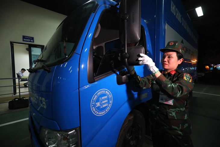 Bộ Giao thông vận tải tiếp tục đề nghị Bộ Quốc phòng hỗ trợ đăng kiểm viên quân đội - Ảnh 1.