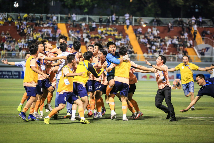 2 đội cuối cùng vào bán kết bóng đá Thanh Niên sinh viên Việt Nam - Ảnh 2.