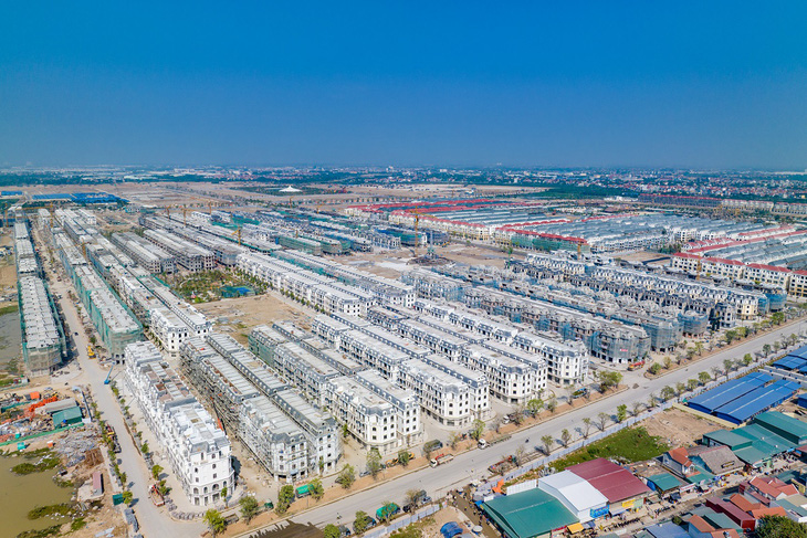 Các đại đô thị biển Vinhomes ở phía Đông Hà Nội luôn là tâm điểm của thị trường bất động sản - Ảnh: Đ.H.