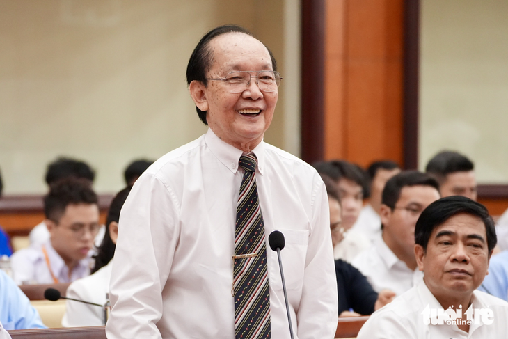 Giáo sư - Bác sĩ Trần Đông A phát biểu tại hội nghị - Ảnh: HỮU HẠNH