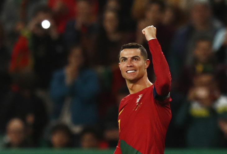 Ronaldo trở thành cầu thủ thi đấu quốc tế nhiều nhất mọi thời đại - Ảnh: REUTERS