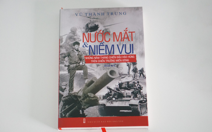 Khi hạt bụi lịch sử thành hạt bụi văn chương