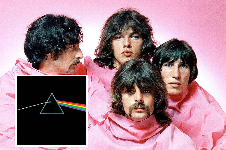 Pink Floyd và bìa album The Dark Side of The Moon - Ảnh: LOUDWIRE