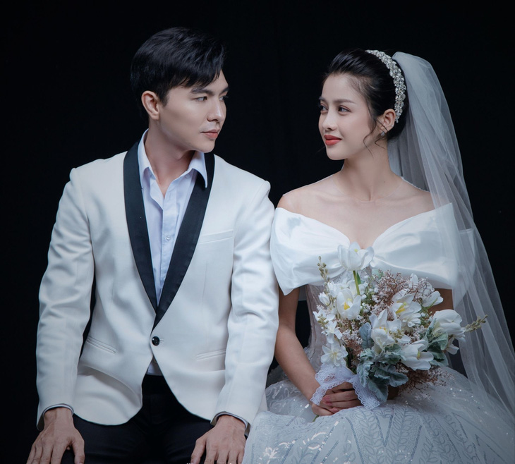 Ảnh cưới lung linh của Trình Mỹ Duyên và Steven Nguyễn - Ảnh 1.