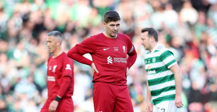 Steven Gerrard khá buồn dù đã ghi bàn ở trận đấu từ thiện - Ảnh: Getty Images