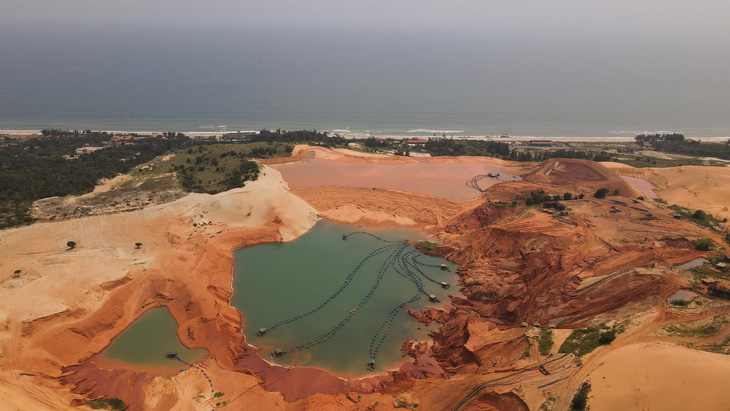Mỏ khai thác titan Nam Suối Nhum ở huyện Hàm Thuận Nam, tỉnh Bình Thuận - Ảnh: ĐỨC TRONG