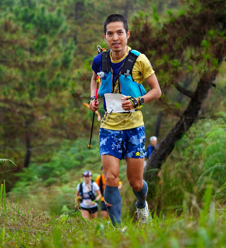 Với thành tích chạy 230km trong 24h, thành tích của anh Nguyễn Đăng Hiếu đang là kỷ lục không chính thức ở Đông Nam Á - Ảnh: NVCC