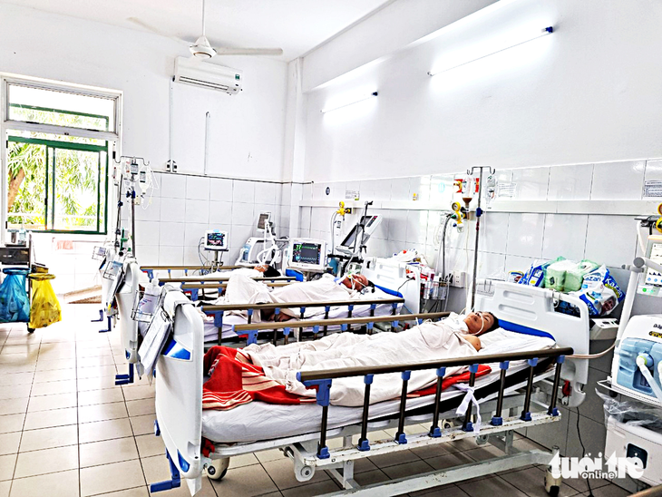 Bệnh viện Đà Nẵng gặp khó do thiếu thốn một số vật tư y tế nên vừa qua đã dừng mổ phiên để tập trung vật tư y tế cho các ca bệnh cấp cứu, bệnh nhân nguy kịch - Ảnh: TRƯỜNG TRUNG