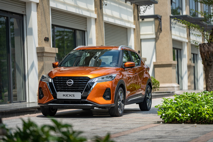 Những mẫu "xe điện chạy xăng" như Nissan Kicks liệu có phải là giải pháp tốt ở thời điểm hiện tại? - Ảnh: Nissan