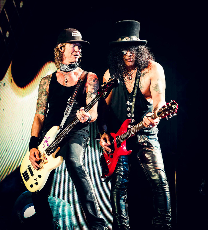 Guns N' Roses biểu diễn tại Singapore năm 2018, điểm dừng chân duy nhất của nhóm tại Đông Nam Á trong chuyến lưu diễn toàn cầu Not In This Lifetime. Ảnh: SENATUS MAGAZINE