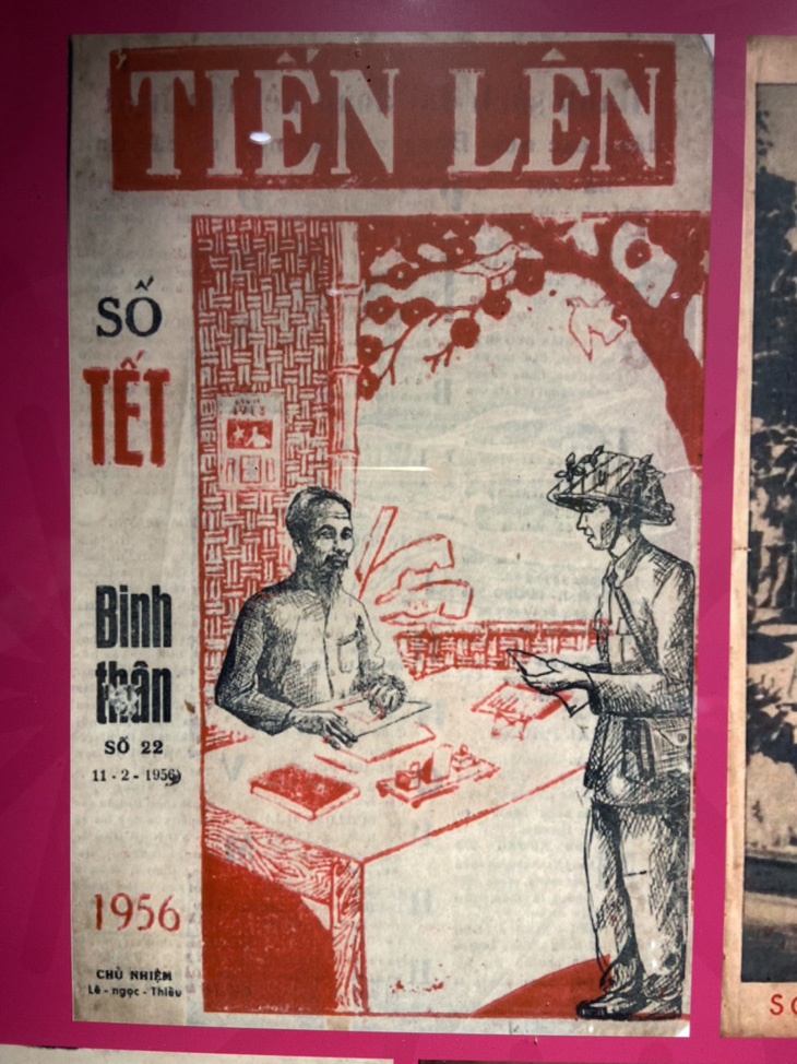 Tờ báo Tiến lên số Tết Bình Thân năm 1956 với trang bìa vẽ Bác Hồ và người chiến sĩ - Ảnh: T.ĐIỂU