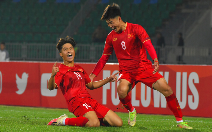 Đánh bại U20 Qatar, U20 Việt Nam rộng cửa vào tứ kết