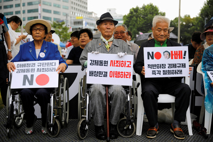 Nhật - Hàn hóa giải vấn đề lao động cưỡng bức - Ảnh 1.